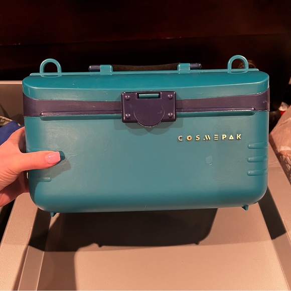 Vintage cosmepak - Picture 1 of 5